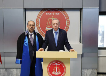 Tüm makam sahipleri kamu malına özen göstermeli
