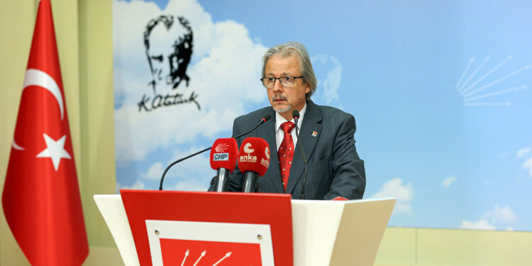 Türkiye, bölgesel gelişmeleri tribünden takip ediyor