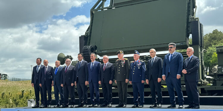 Türkiye'nin en uzun menzilli radarı ALP 300-G, TSK'ya teslim edildi