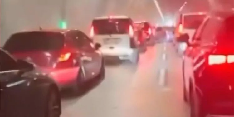 Üsküdar'da düğün konvoyu çamlıca tünelini kapattı