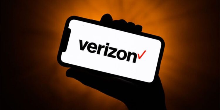 Verizon, AT&T ve T-Mobile'ın 'sınırsız' planları 10 milyon dolarlık bir ceza aldı