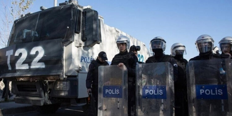 Van'da 6 günlük toplantı ve gösteri yürüyüşü yasağı