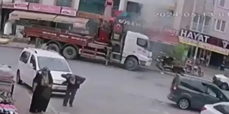 Vinç elektrik kablolarına değince patlama oldu : 1 yaralı