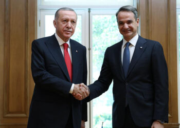 Yunanistan kimseyi tehdit etmiyor; biz düşman değil komşuyuz