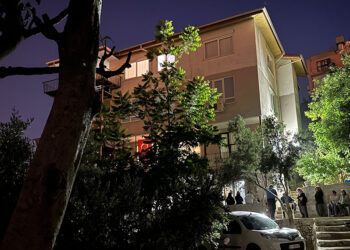 Elitok çifti evlerinde ölü bulundu