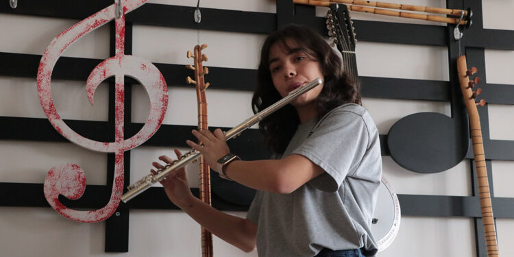 Yan flütte dünya üçüncüsü Gülfem İlay'ın hedefi; CSO