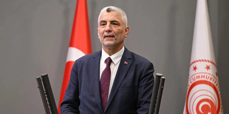 Yıllıklandırılmış dış ticaret açığı yüzde 22,7 azaldı