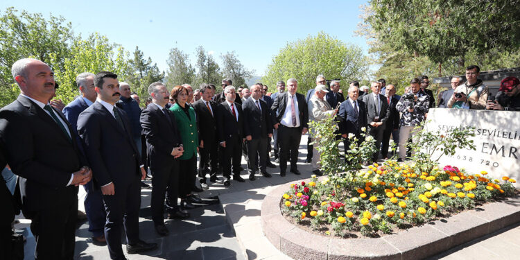 Yunus Emre vefatının 703'üncü yıl dönümünde anıldı