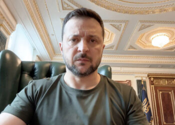 Zelenski: Harkiv'e giren işgalci tüm araçlarla yok ediliyor
