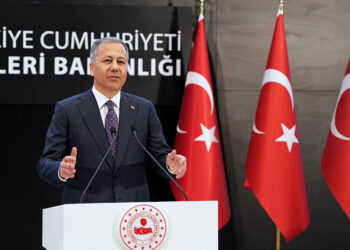 Bakan Yerlikaya İstanbul polisine teşekkür etti