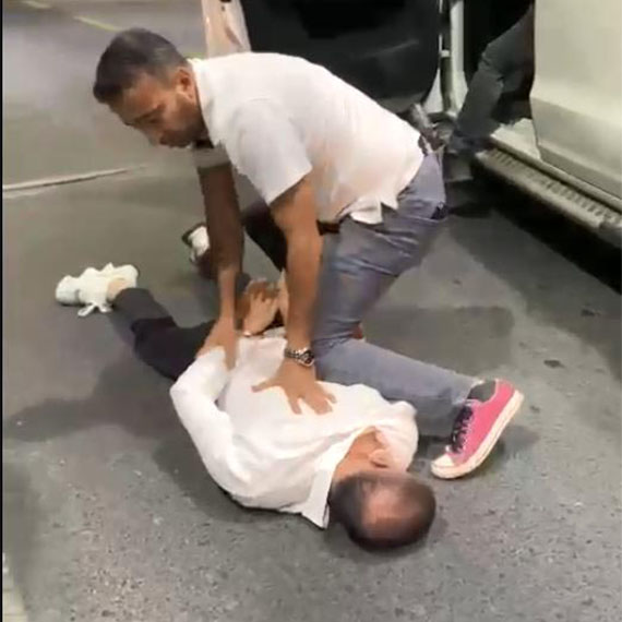 Ankara'da 'Ayhan Bora Kaplan' suç örgütüne yönelik davada sanıkların yargılanmasına devam edildi. Müşteki sıfatıyla dinlenen öldürülen iş adamı Mahfuz Tatar’ın kardeşi İlhan Tatar, şikayetçi olduğunu söyledi. Kaplan'ın, "Senin ağabeyin uyuşturucu işi yapıyor mu?" diye sorması üzerine Tatar, "Baron sensin" dedi.