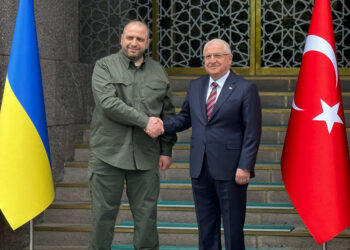 Bakan Güler, Ukrayna Savunma Bakanı ile görüştü