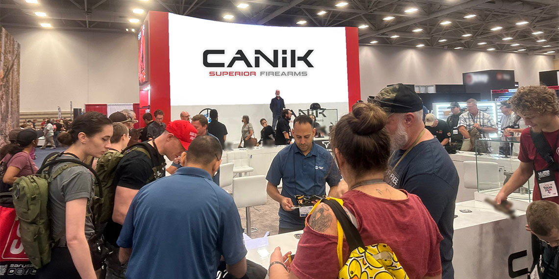Dünya genelinde ABD’ye yapılan hafif silah ihracatında ilk üçte yer alan CANiK TTI Combat silahını Teksas'taki fuarda tanıttı.
