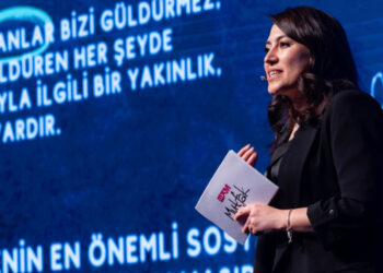Araştırma Zirvesi'nde Cemile Canyurt rüzgarı