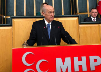 Birkaç emniyet müdürünün açığa alınmasıyla geçiştirilemeyecek bir komplo devrede