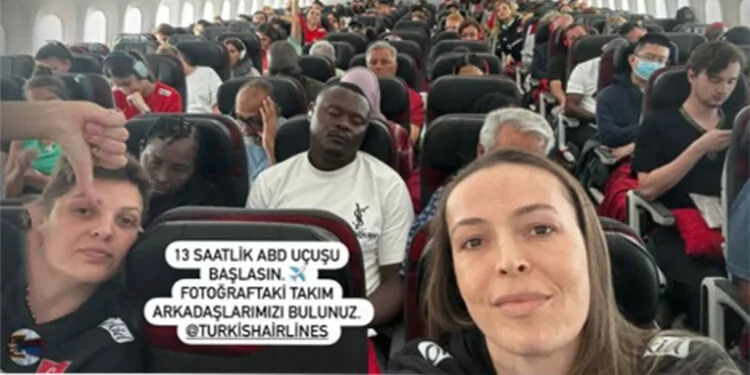 Ebrar karakurt'tan türk hava yolları'na tepki