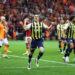 Fenerbahçe şampiyonluk şansını son haftaya taşıdı