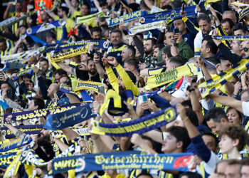 Joshua King Fenerbahçe'ye veda etti
