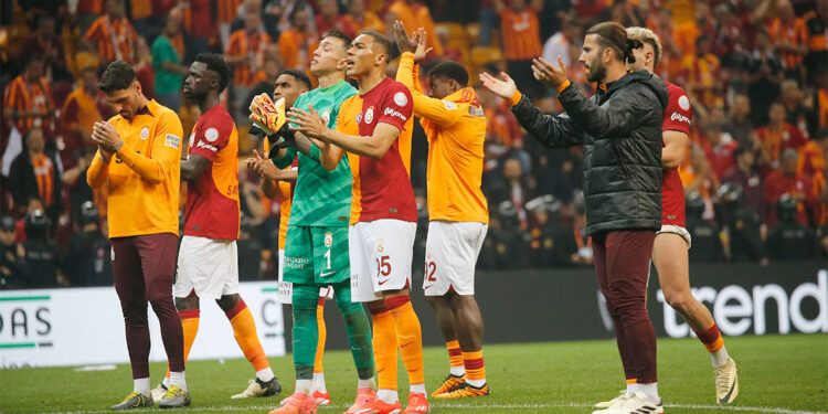 Galibiyet serisi bozuldu; Galatasaray'da moraller bozuldu