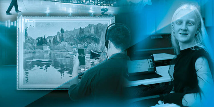 Görme engelli sanatseverler ünlü ressamların tablolarını canlı betimledi