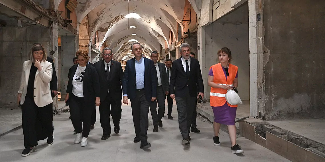 Kahramanmaraş'ta tarihi kapalı çarşı'da restorasyon; restorasyona 1 milyar tl'den fazla harcama yapılacağı söylendi.