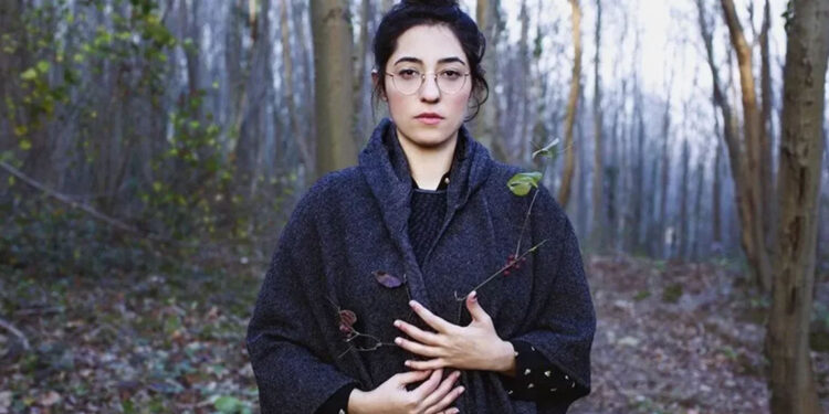 Şarkıcı Kalben gözaltına alındı