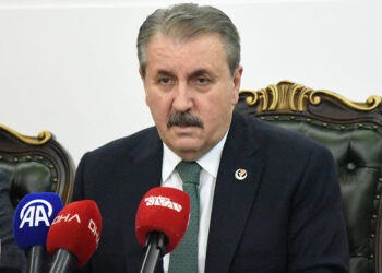 Gözaltına alınan 3 emniyet personeli hakkında açıklama