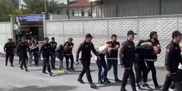 Para karşılığı reçeteyle uyuşturucu ticaretine 36 tutuklama