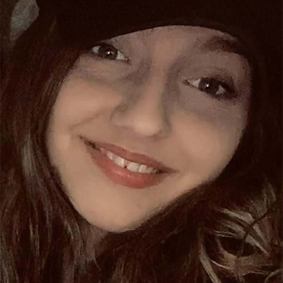 Manisa'da annesinin evinden “Babama gidiyorum” diyerek çıkan Selin'den 41 gündür haber alınamıyor.