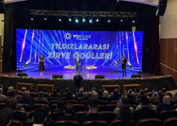 ‘Yıldızlararası Zirve Ödülleri’ sahiplerini buldu