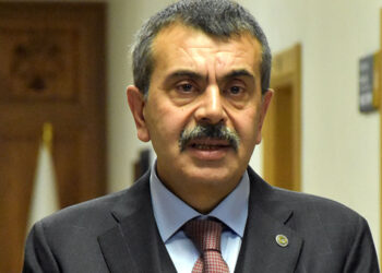 Öğretmenleri mağdur etmeyecek çözümler üretmeye çalışıyoruz
