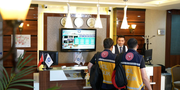 112 çalışanları Sağlık-Sen otellerinden ücretsiz yararlanıyor