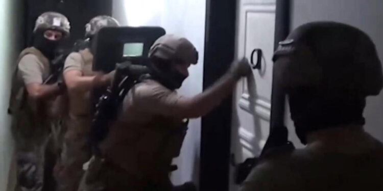 12 ilde 'kuyu-4' operasyonu: 4 ayrı suç örgütü çökertildi