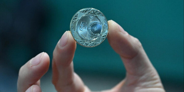 5 TL değerindeki madeni paraların tedavüle çıkıyor