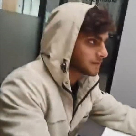 İstanbul'da sosyal medyadan Avrupa'ya gitme vaadiyle dolandırıldı, pazarlık anı cep telefonu kamerasına yansıdı.