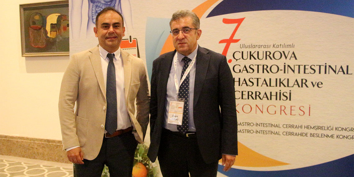 Adana Şehir Hastanesi Gastroenteroloji Cerrahisi Klinik Sorumlusu Prof. Dr. Alper Sözütek, teknoloji ve tıbbın gelişmesiyle birlikte birçok ameliyatın artık laparoskopik ve robotik tekniklerle gerçekleştirildiğini belirterek, "Halk arasında 'Tümöre bıçak değerse kanser yayılır' inancı hala kırılamadı. 