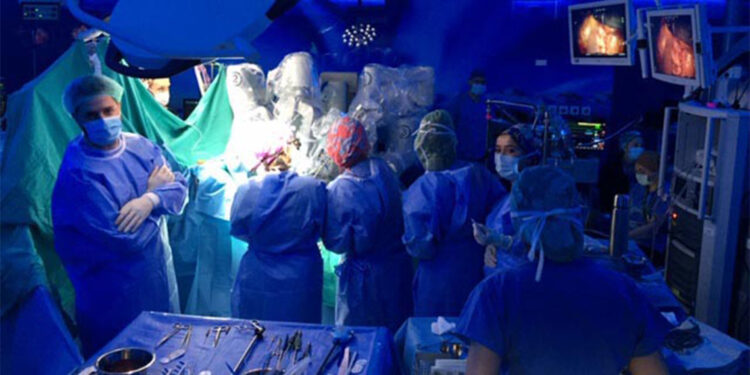 'Tümöre bıçak değerse kanser yayılır' inancı hala kırılamadı