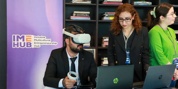 Girişimciler global mentorlerle bir araya geldi