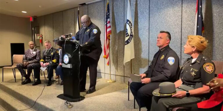 ABD'de silahlı saldırı; 1 ölü 25 yaralı