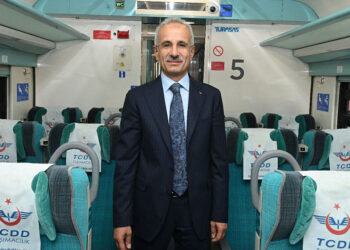 Kurban Bayramı'nda YHT'lere ek sefer