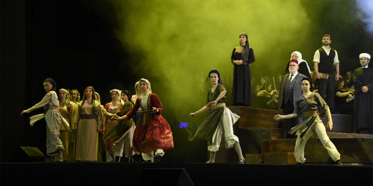 Cumhuriyete Doğru tiyatro oyunu izleyiciyle buluştu