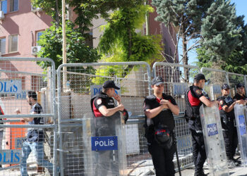 Mehmet Sıddık Akış'ın yargılandığı davanın duruşması başladı