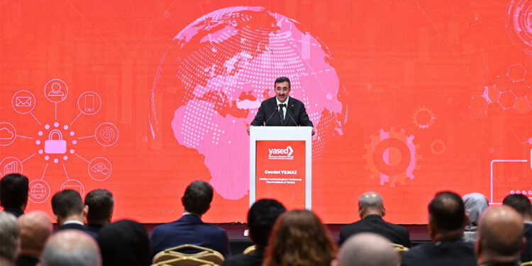 Türkiye'ye yatırım yapanlar kazanır