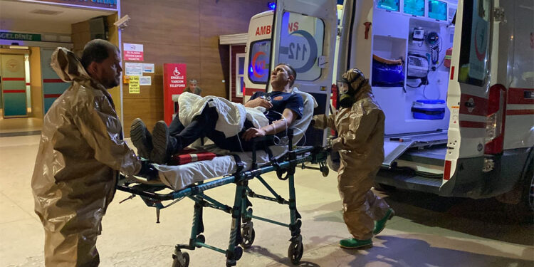 Bursa'da kimyasal madde deposunda yangın