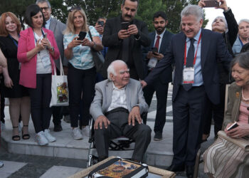 'Yaşargil Mikronöroşirürji Akademisi'nin ilk kongresi yapıldı