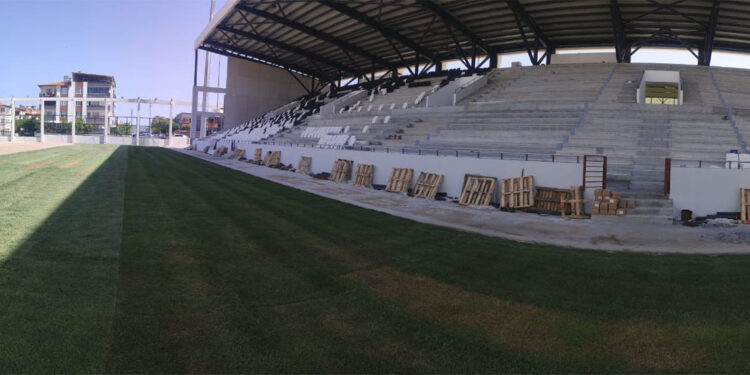 Somaspor yeni stadına kavuşmak için gün sayıyor