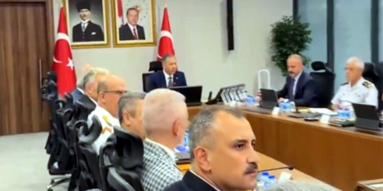 Ali Yerlikaya, Güvenlik Toplantısı'na başkanlık etti