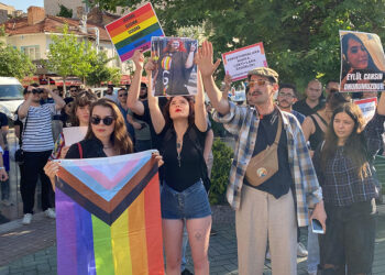 Eskişehir'de Onur yürüyüşü; 10 kişi gözaltında