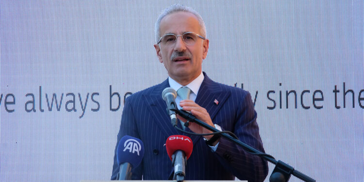 Slovenya'nın Filistin devletini resmen tanıyarak destek vermesi takdire şayan