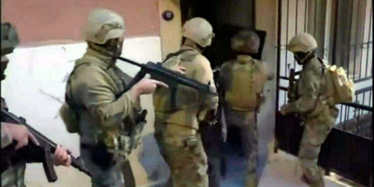 İzmir ve Balıkesir'de FETÖ operasyonu